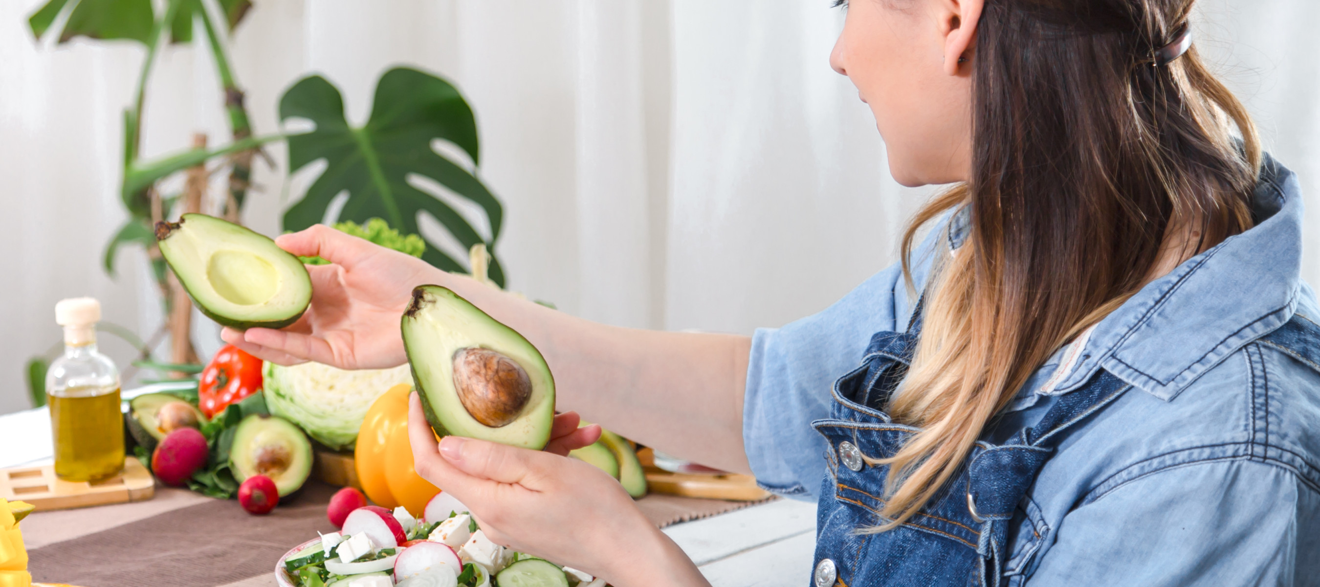 woman with healthy food